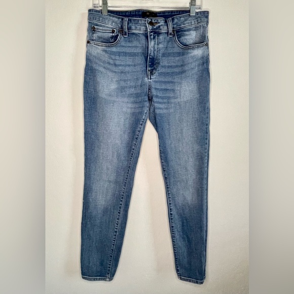 FRYE medium wash high rise slim fit jeans - size 10 - EUC - Picture 1 of 10
